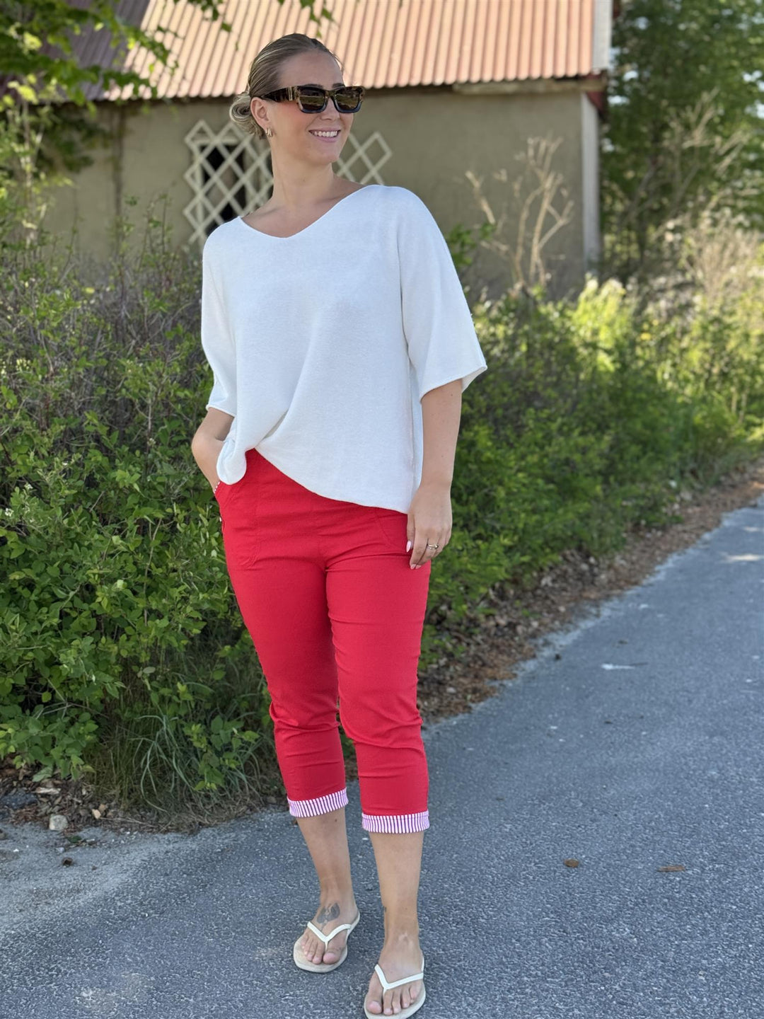 Drøbak Motehus - Cherry Berry Capri - Rød