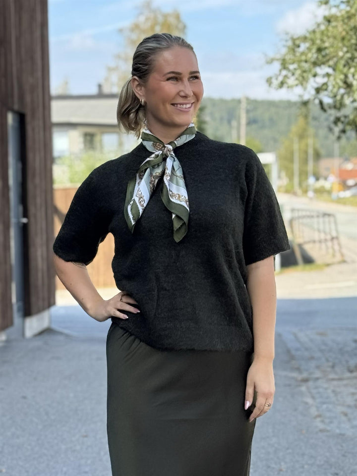 MY ESSENTIAL WARDROBE - TammieMW Strikkegenser