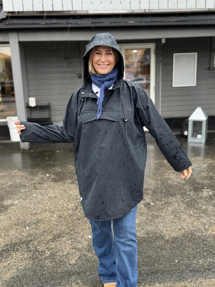 ICHI - IHtazi Regnponcho