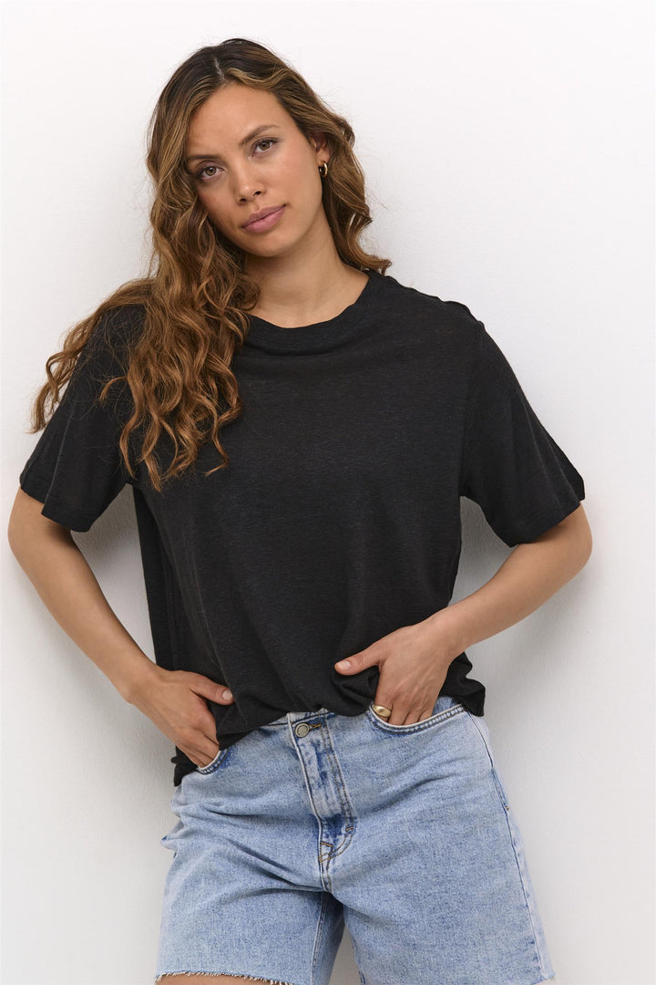 MY ESSENTIAL WARDROBE - LisaMW T-Skjorte