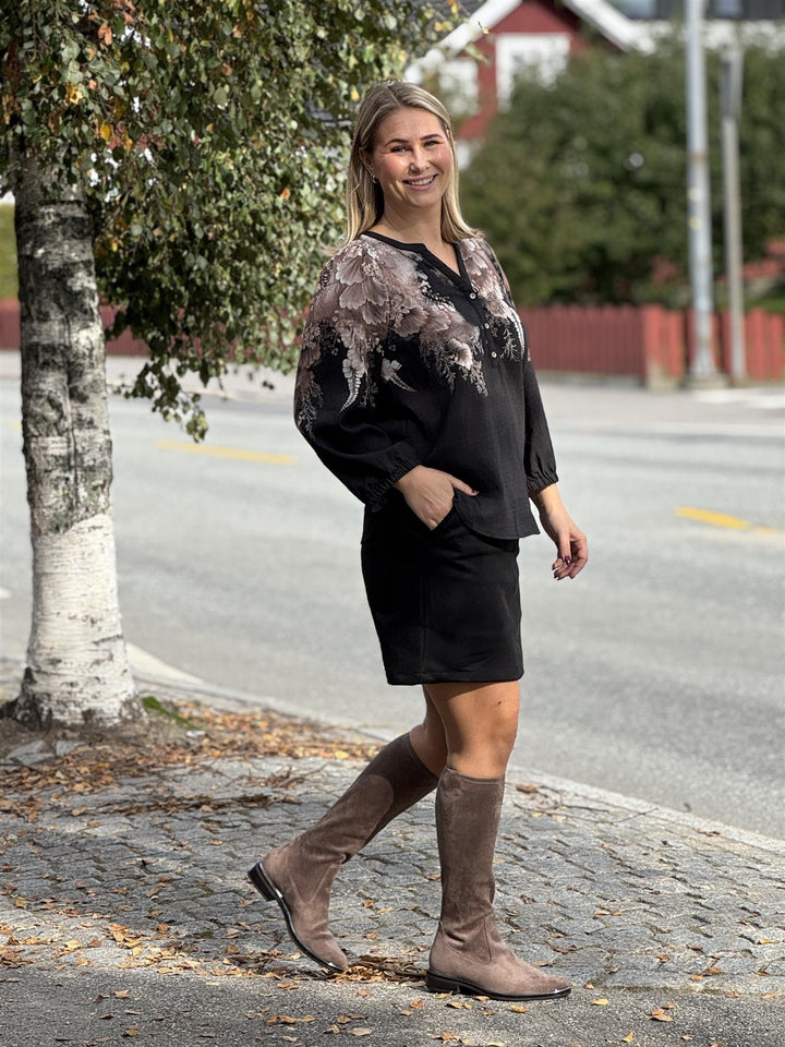 In Front - Miller Bluse