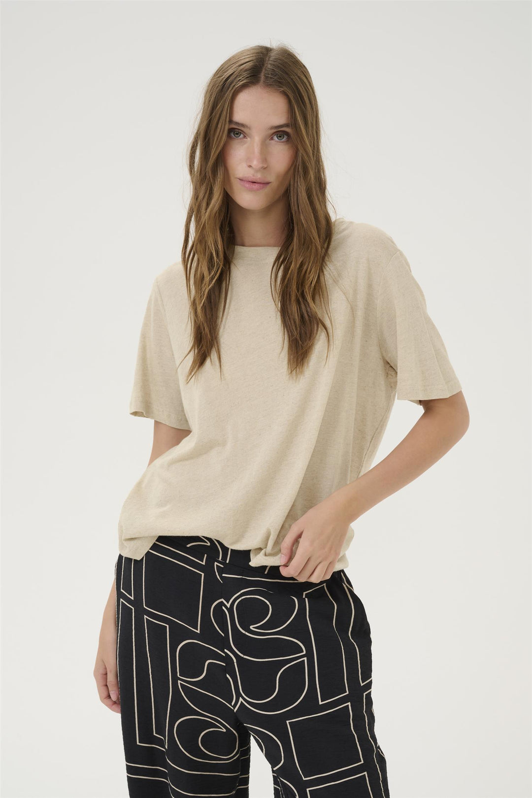 MY ESSENTIAL WARDROBE - LisaMW T-skjorte