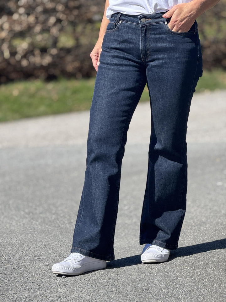 MY ESSENTIAL WARDROBE - LucyMW 139 Bootcut