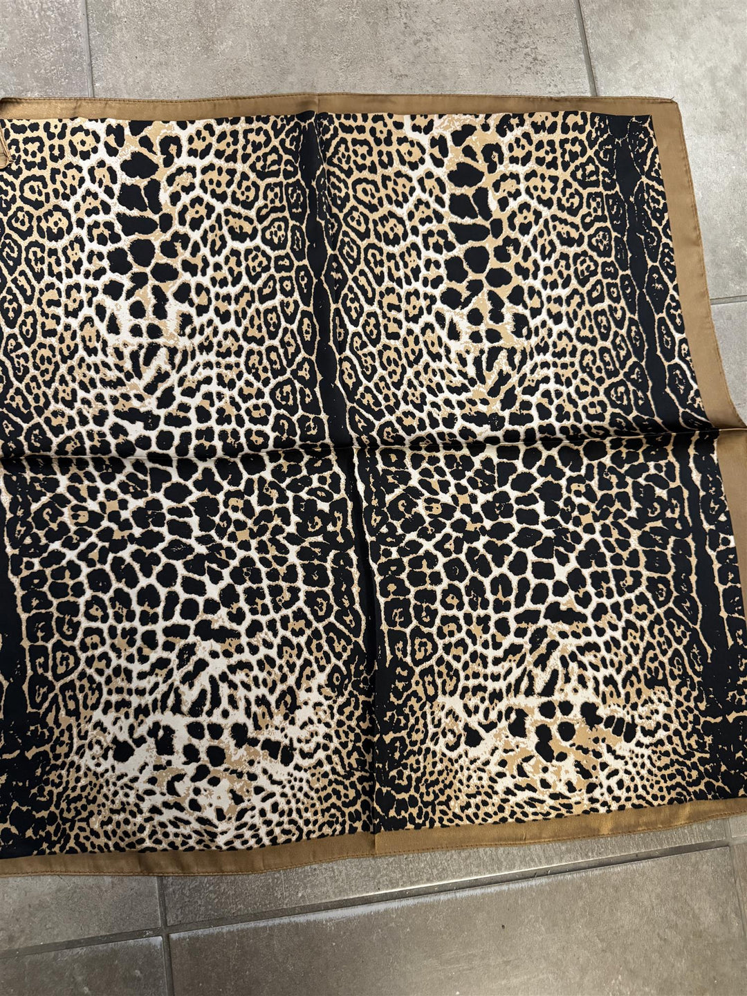 NORA Norway - Bandana silky leo black