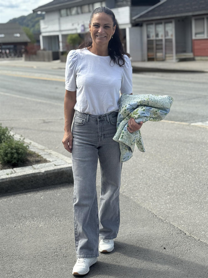 MY ESSENTIAL WARDROBE - 35 The Louis 139 High Wide Jeans