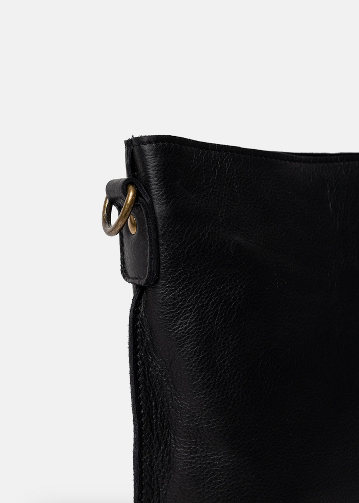 Redesigned - Fillis medium - Svart