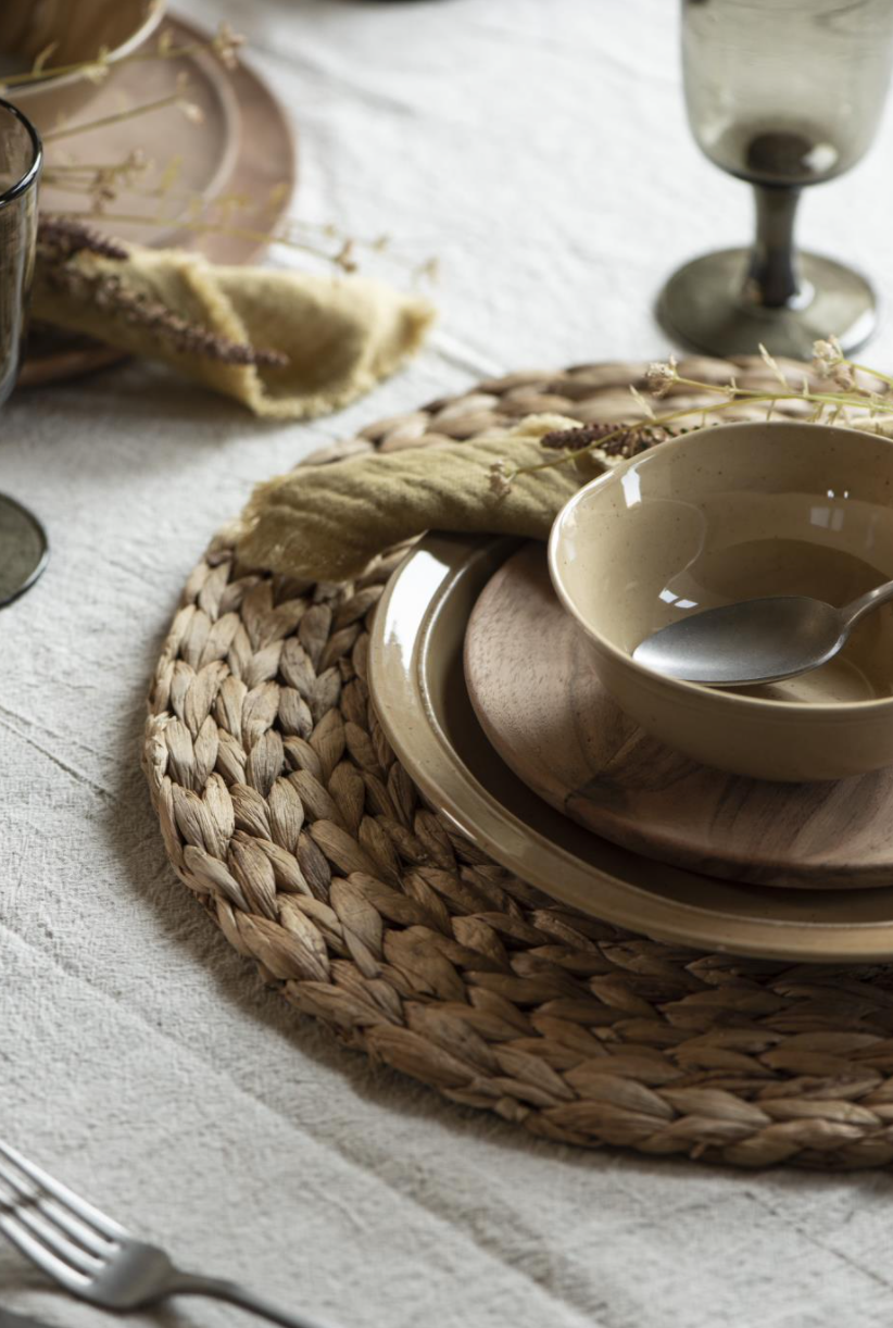 Ib Laursen - Håndlaget Dekkebrikke i Jute