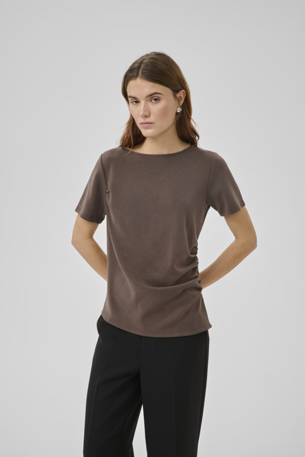 MY ESSENTIAL WARDROBE - MWHelle Asymmetric Tee - Major Brown