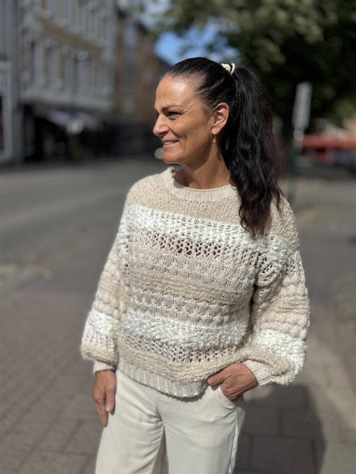 Black Colour - BCHeidi Boucle genser - off white