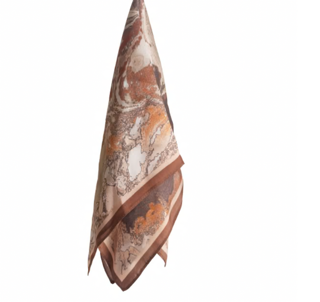 A&C - Nordic Jewellery Design - Lite skjerf, silk feel, grå blomst