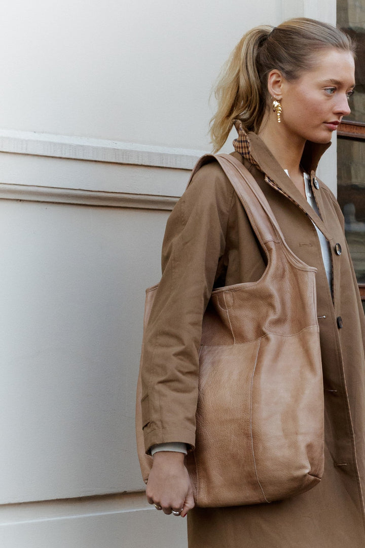 Redesigned - LYRA URBAN Veske - Taupe