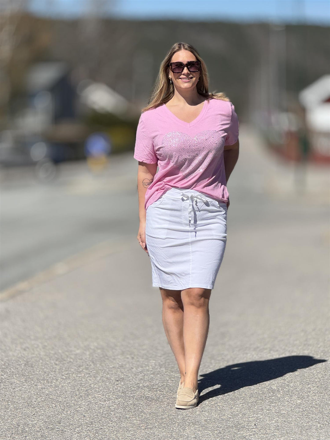 Drøbak Motehus - T-Skjorte med Bling Hjerte - Lys Rosa