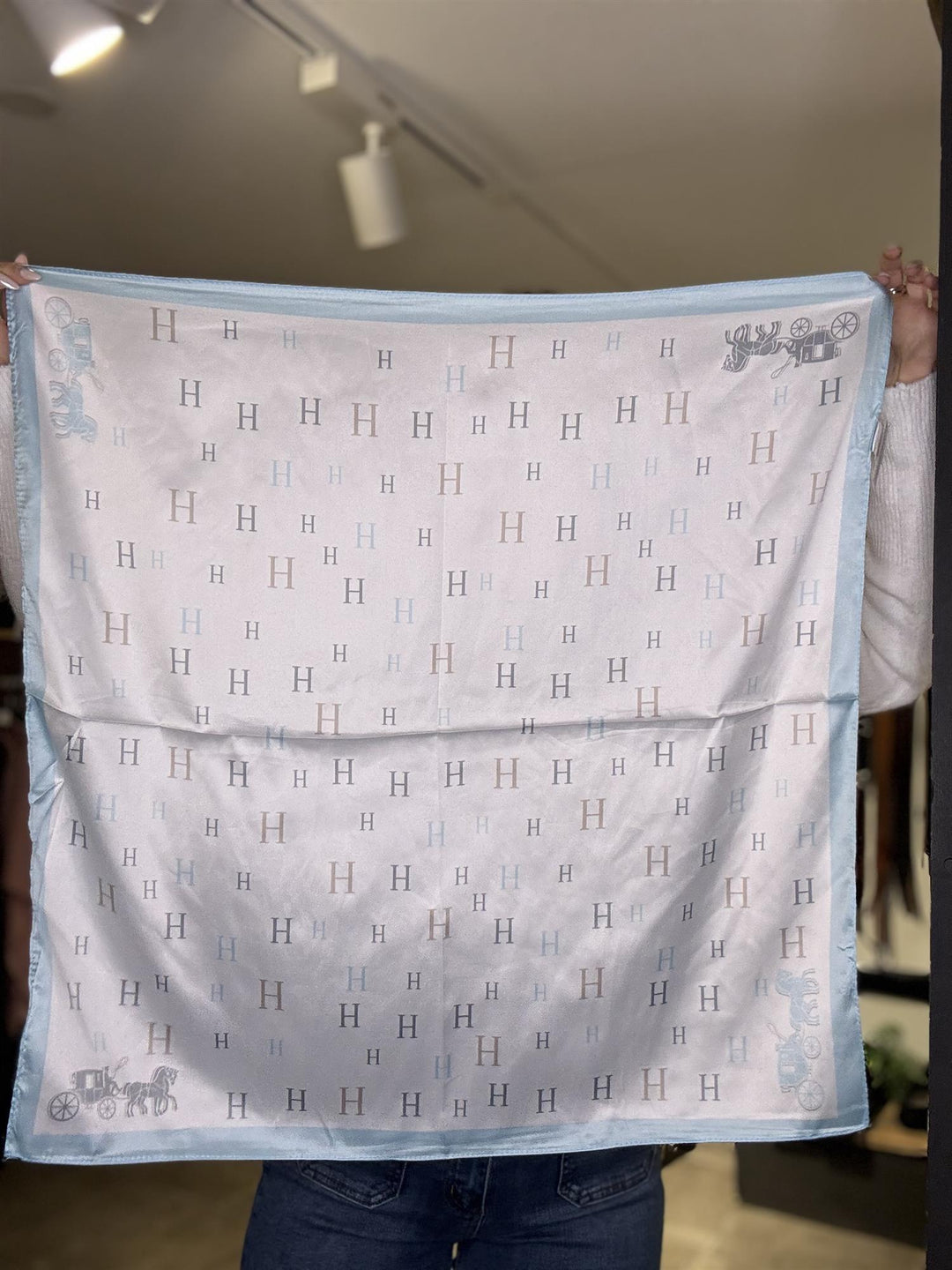 Endless - Bandana Skjerf - Lys Blå