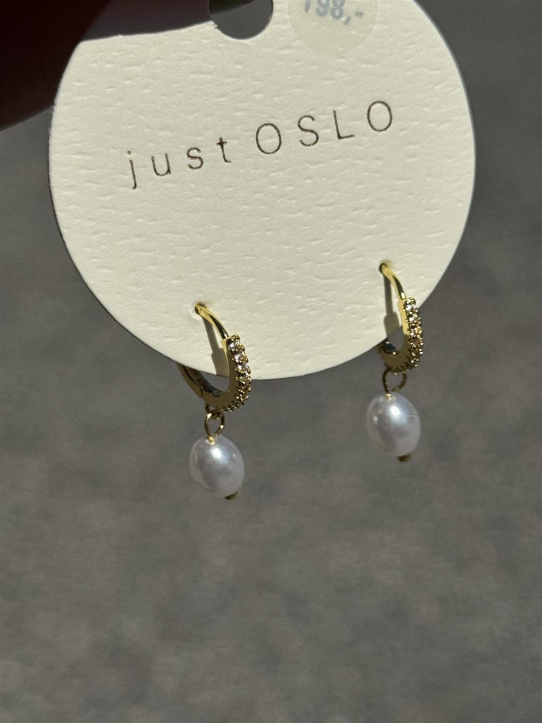 A&C - Nordic Jewellery Design - Hoop pearl gold/crystal øredobber
