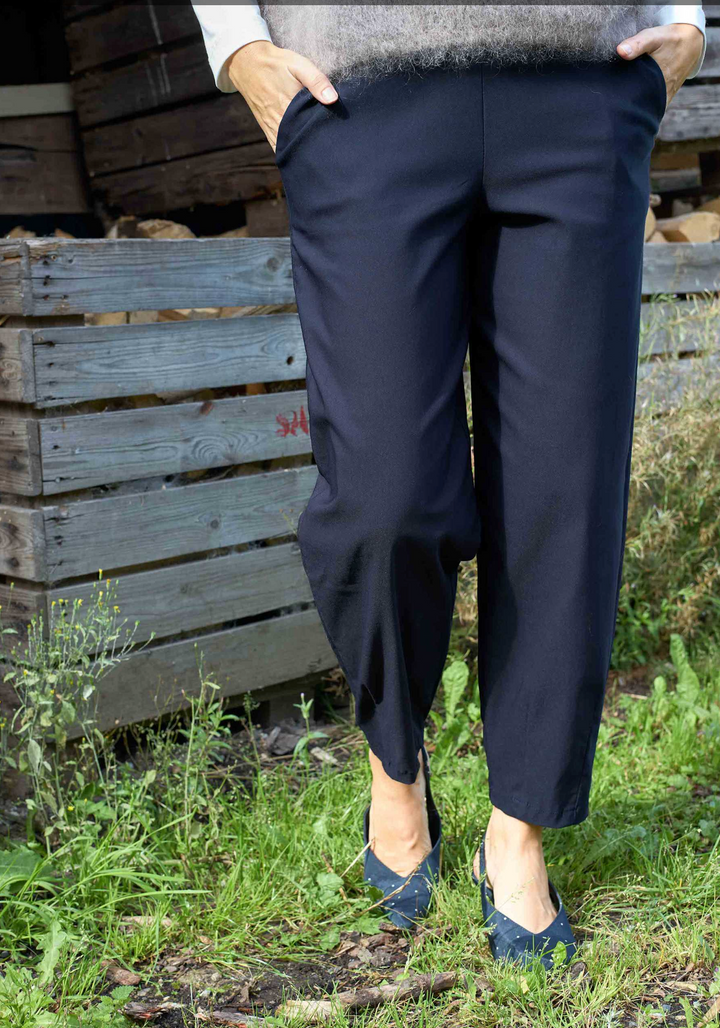Black Colour - BCbeverly Barrel Pant - Navy