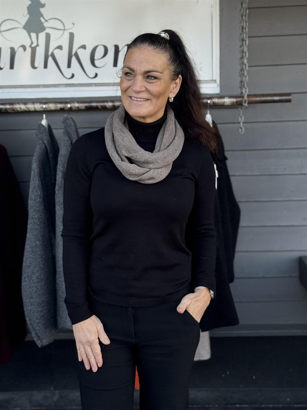 Kvitfjell Handbags - Tubeskjerf - sand/brun