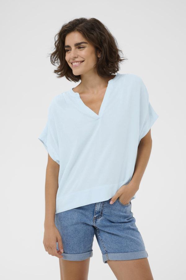 Kaffe Clothing - KAMILIA SL Bluse - Lys Blå