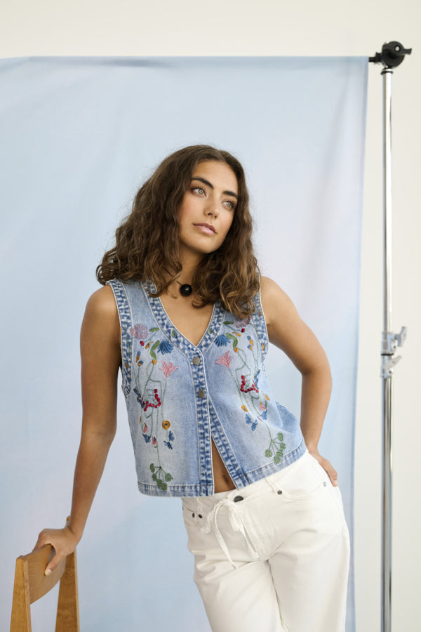 Culture - CUtialia Ancieta Brodert Vest