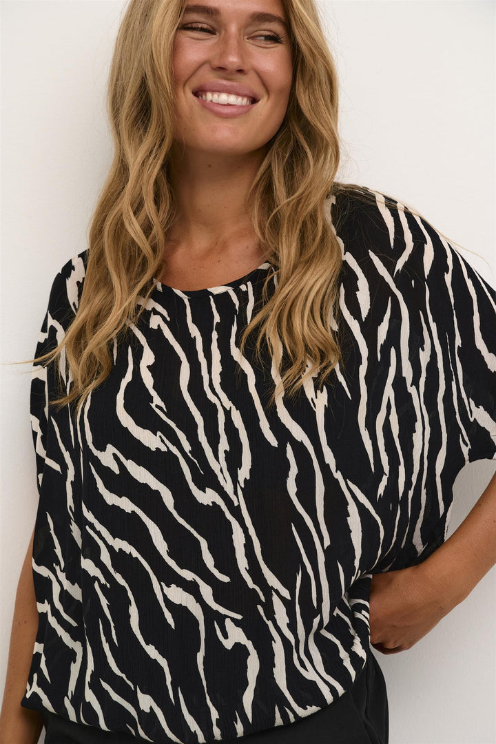 Kaffe Clothing - KAamber SL Bluse med zebra striper